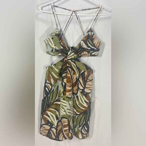 Dress - Picture 2 of 5